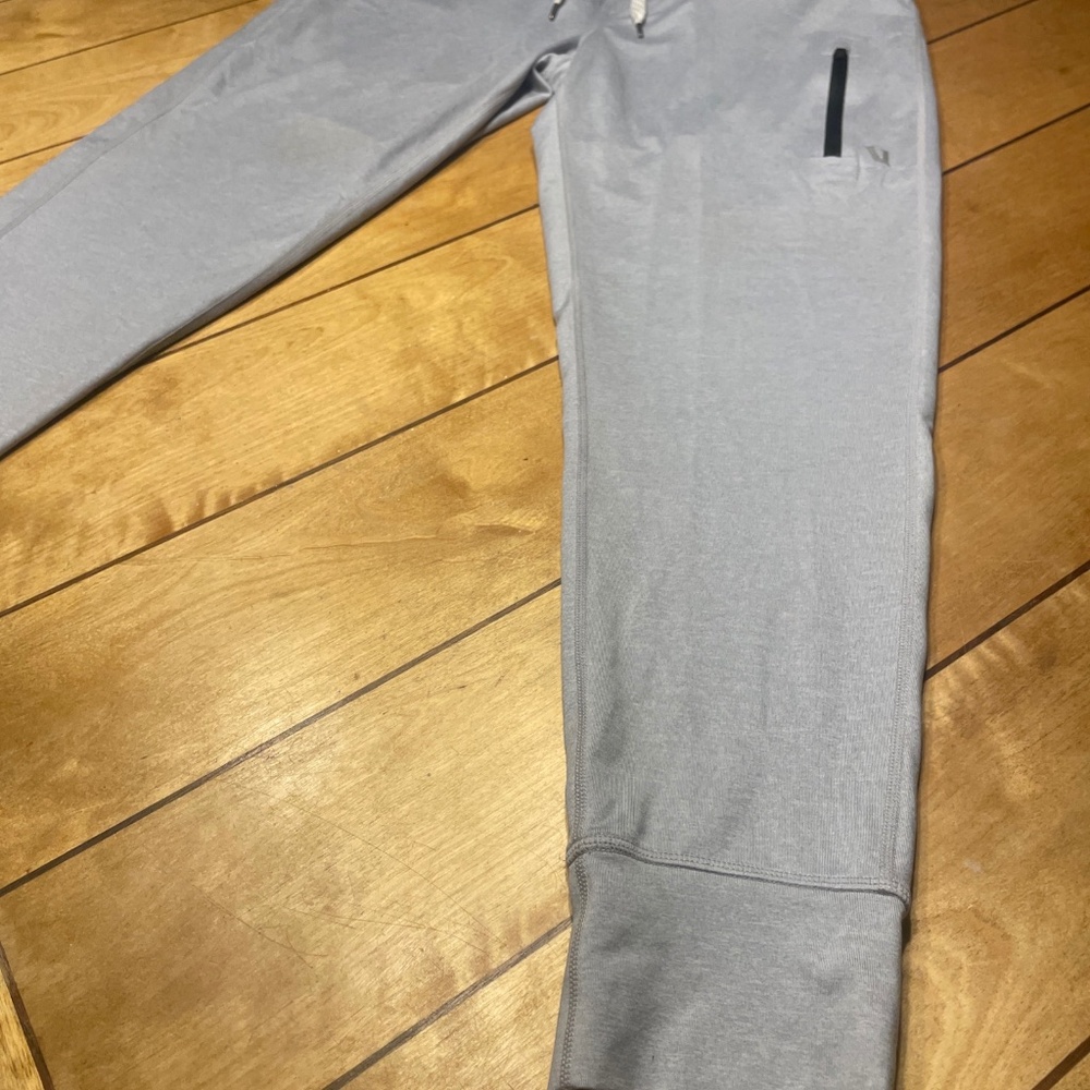 Vuori Men’s Sunday Performance joggers.